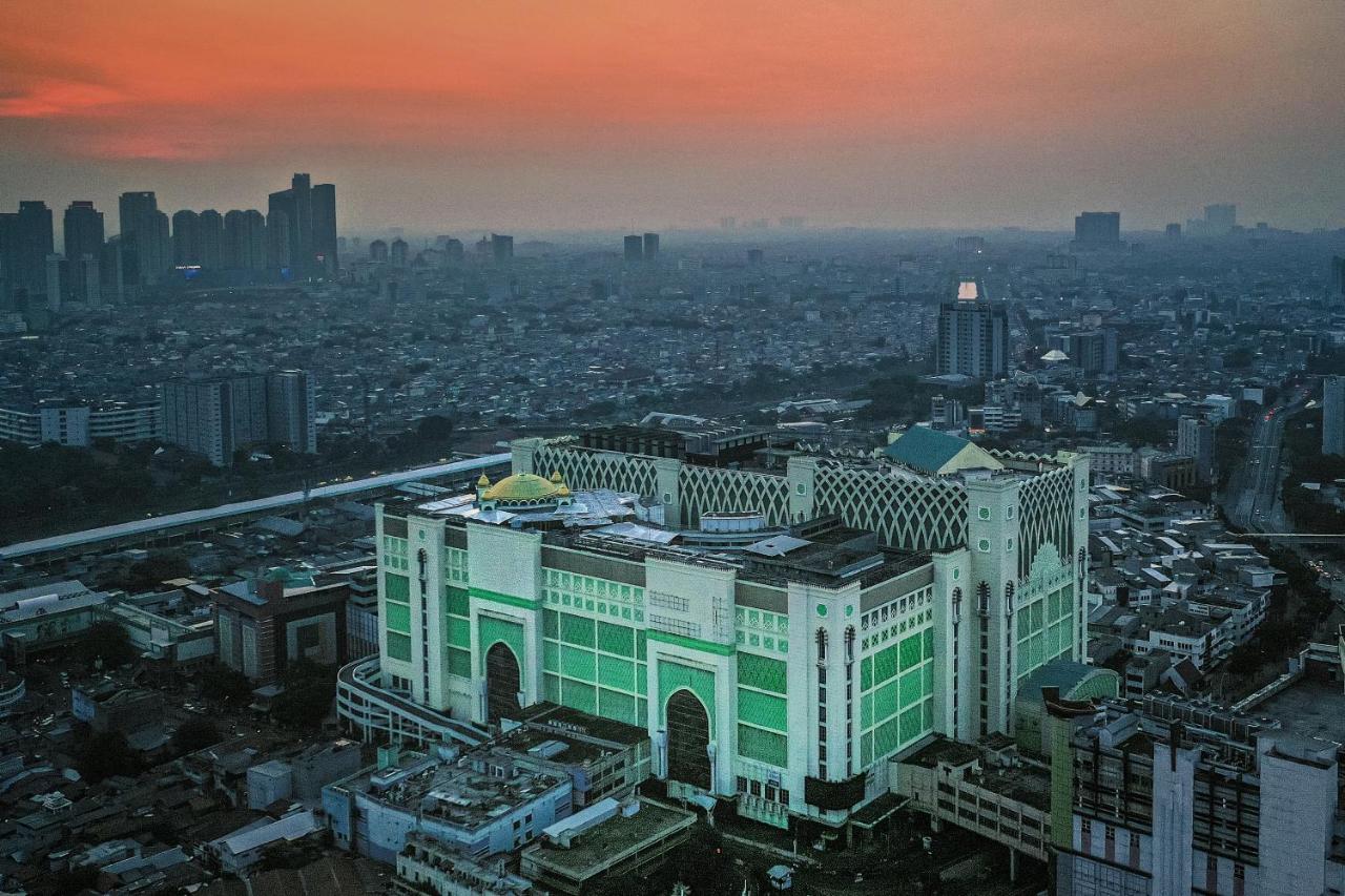 Ashley Sabang Jakarta Hotel Exterior photo